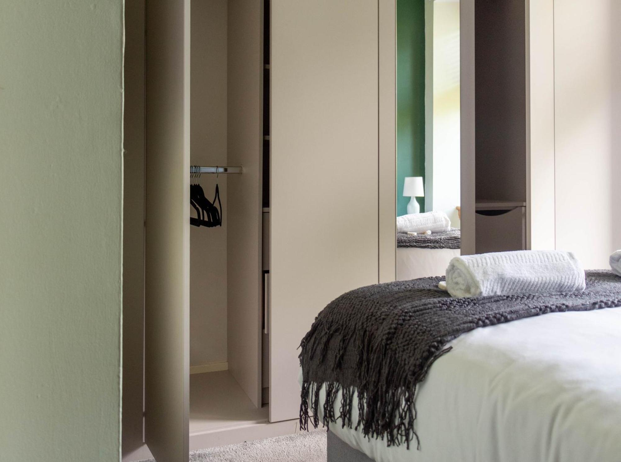 Stock Street Apartment Пейсли Экстерьер фото